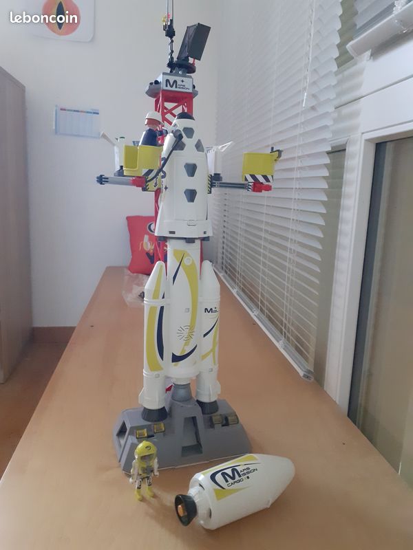 Playmobil 9488 - Fusée Mars avec plateforme de lancement (image 2)