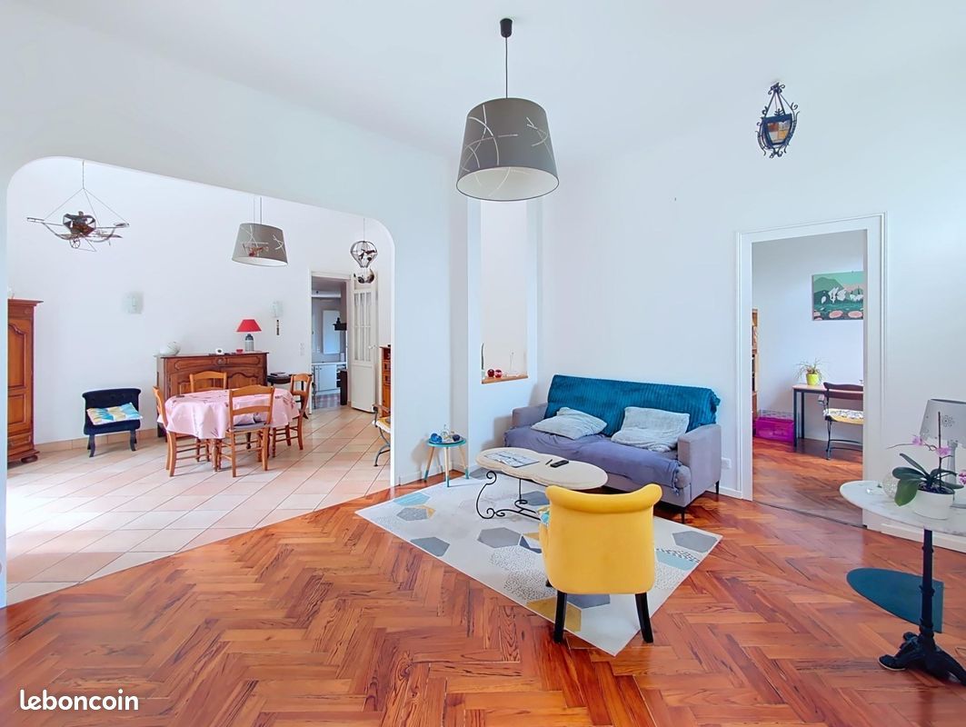Appartement 3 pièces 100 m² · à Bordeaux · 100 m² · 345 000 €