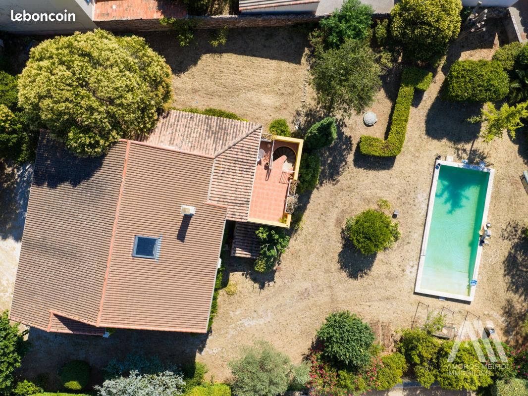 Maison 6 pièces 164 m² · à Carnoules · 164 m² · 429 000 €