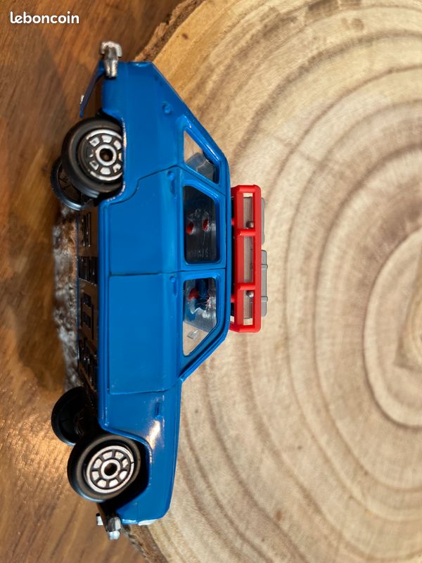 Renault 12 Gordini 1971 Blue-de-France Blue 1:18