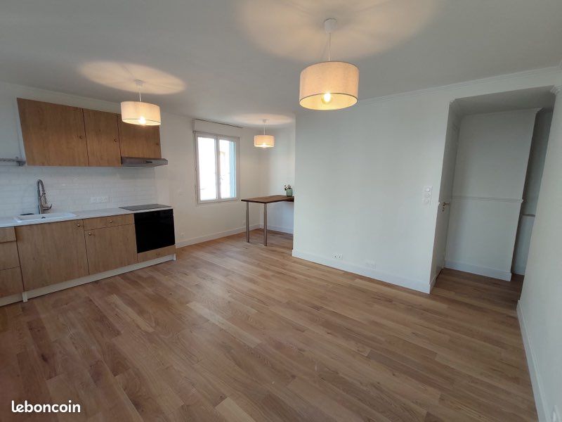 Appartement 2 pièces 43 m² · à Landerneau · 43 m² · 750 €