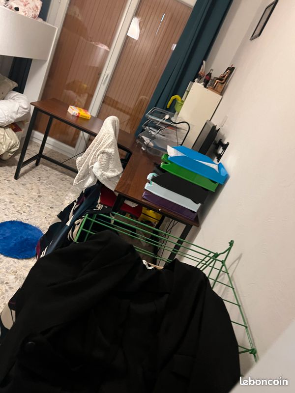 Bureau en V (image 1)