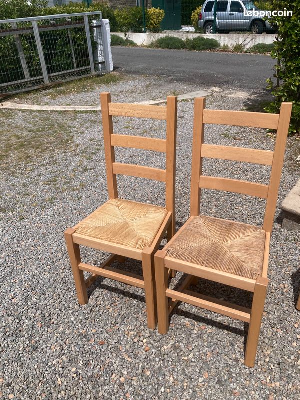 Chaises paillées (image 1)