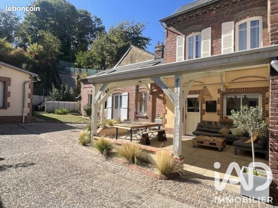 Maison 9 pièces 175 m² · à Beauvais · 175 m² · 349 500 €