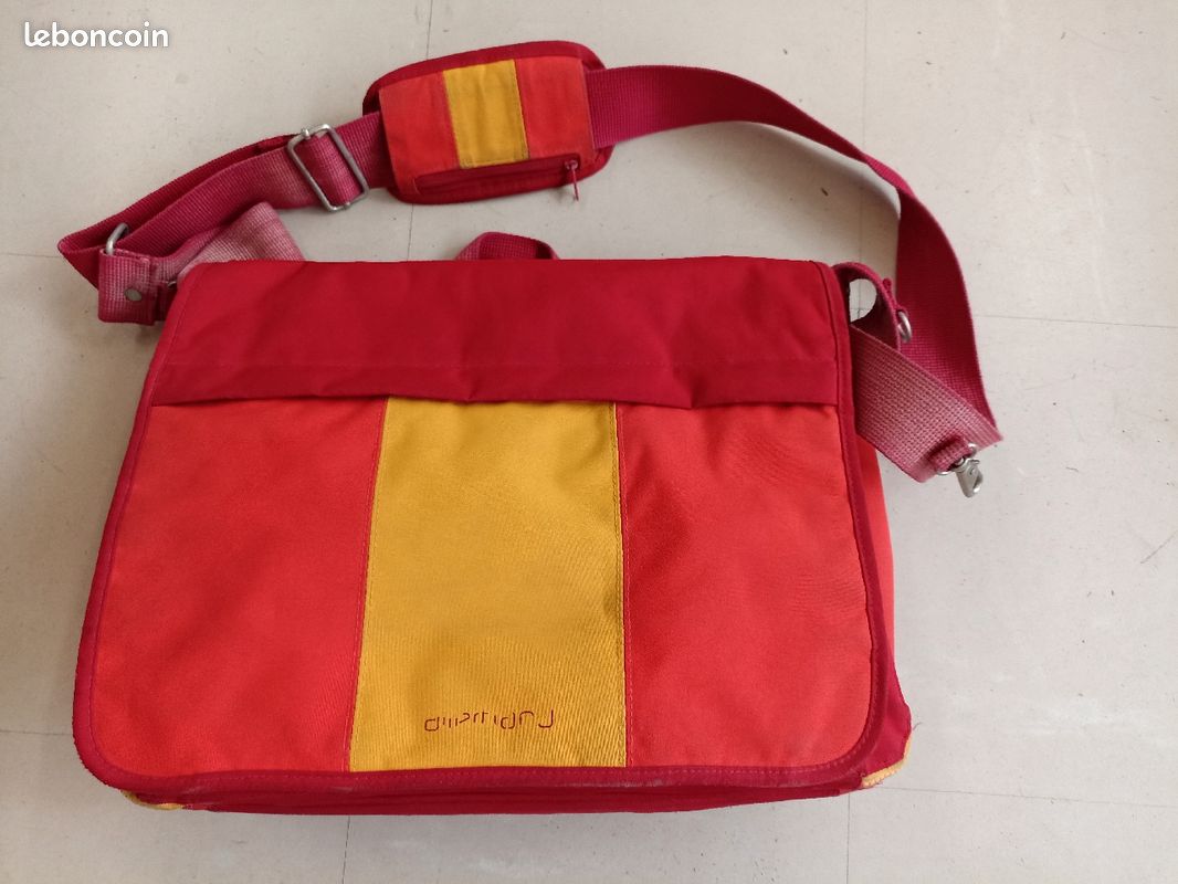 Sac à langer multipoches (image 1)