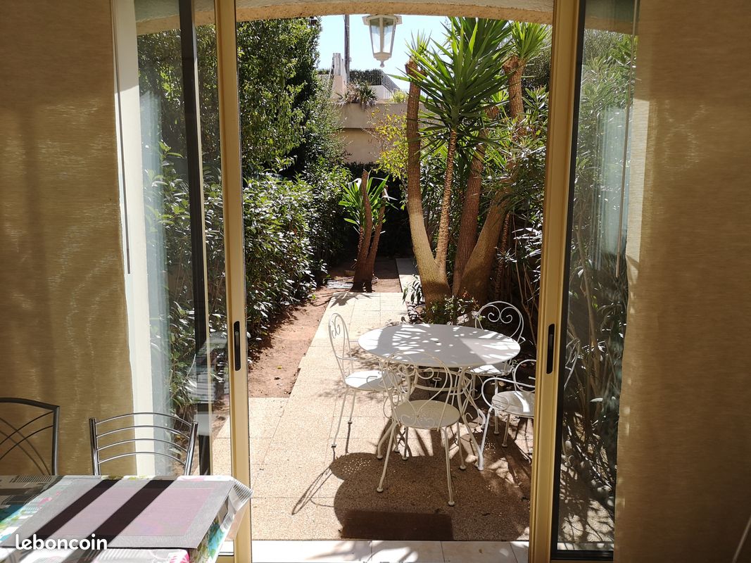 Appartement 2 pièces 47 m² · à Saint-Raphaël · 47 m² · 890 €/mois