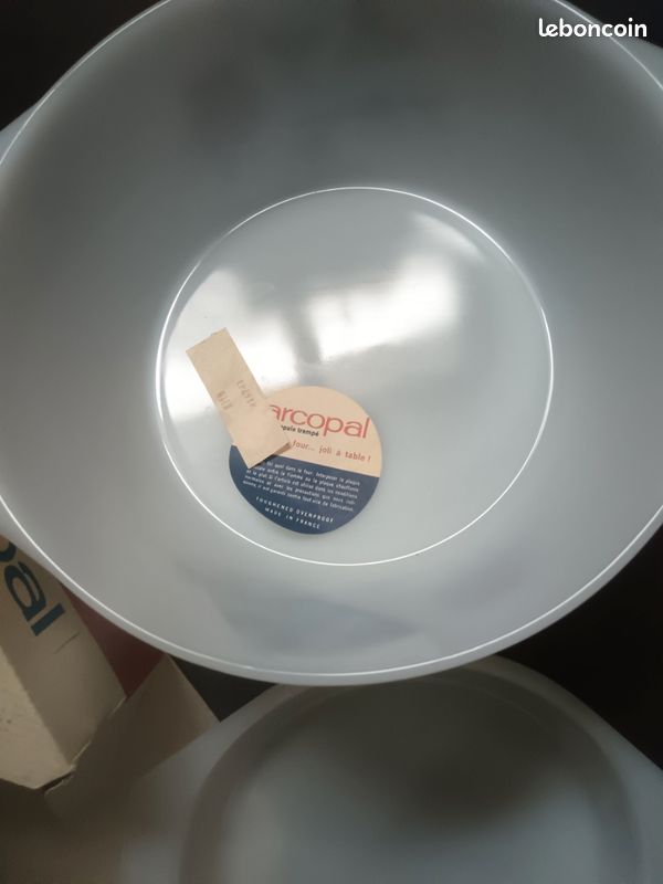 Cocotte ronde avec couvercle Arcopal Neuf - 2 litres 1/2 - Décor