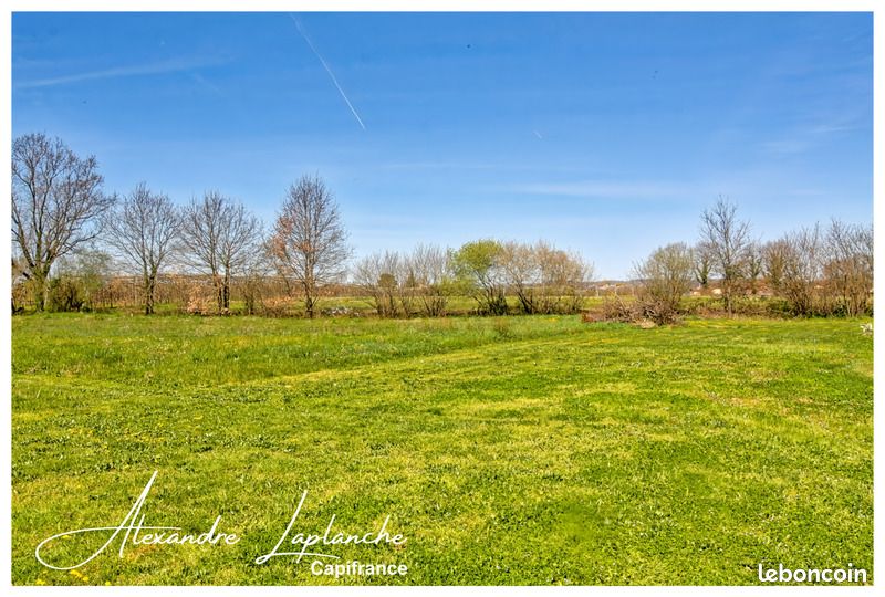Terrain 5 575 m² Montauban · 214 000 €