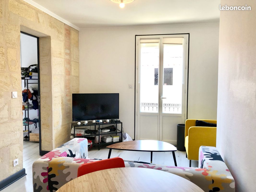 Appartement 1 pièce 60 m² - Bordeaux 33000 (image principale 0)