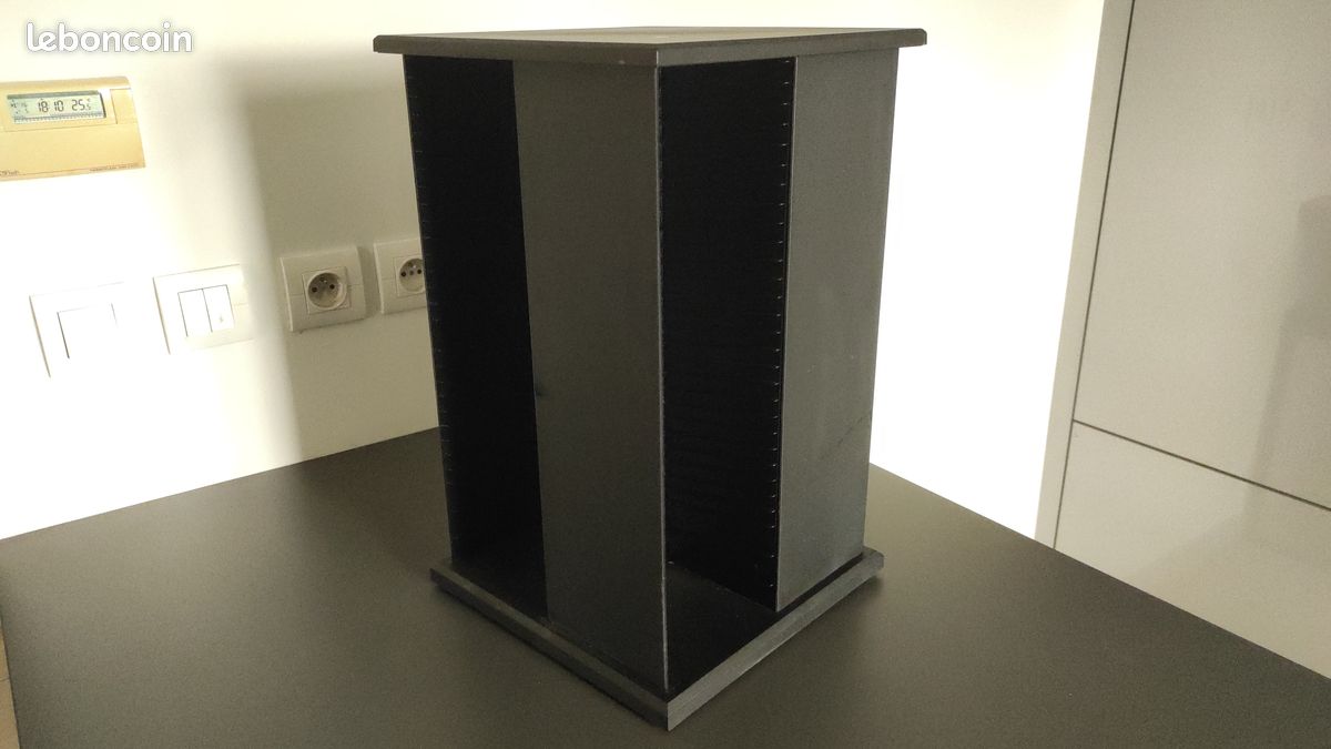 Tour Range CD Pivotante (104 Disques + 8 Doubles) (image 1)