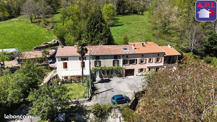 Maison de village 9 pièces 213 m²