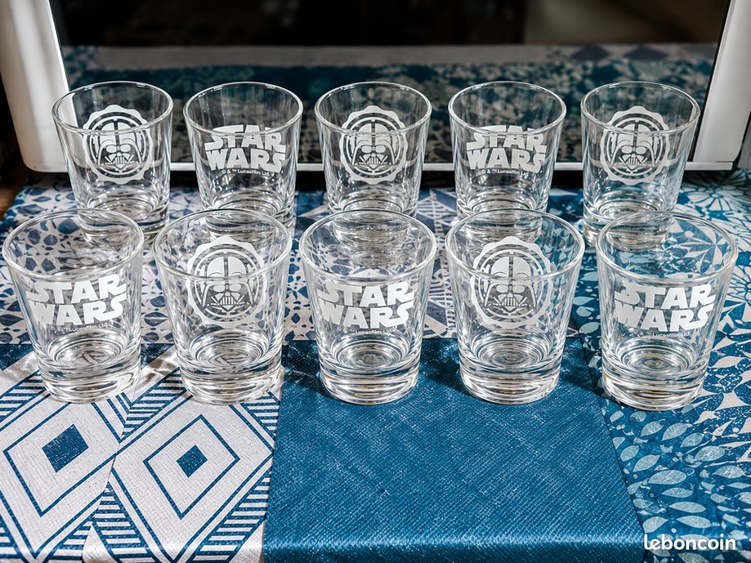 Lot de 10 verres à shooter Star Wars (image 1)
