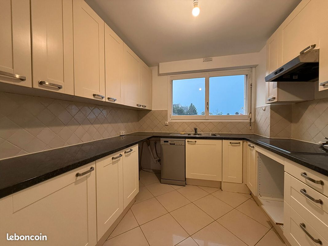 Appartement a louer saint-cloud - 4 pièce(s) - 105 m2 - Surfyn