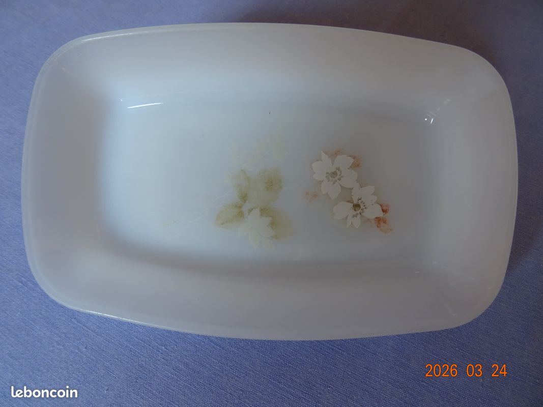 VINTAGE ARCOPAL 4 Anciens Ramequins Verre Opalin Decor Fleurs
