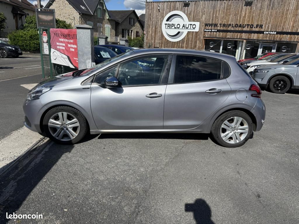 PEUGEOT 208 1.5 BlueHDi S&S - 100 Allure GPS + RADAR AR + CLIM (image 2)