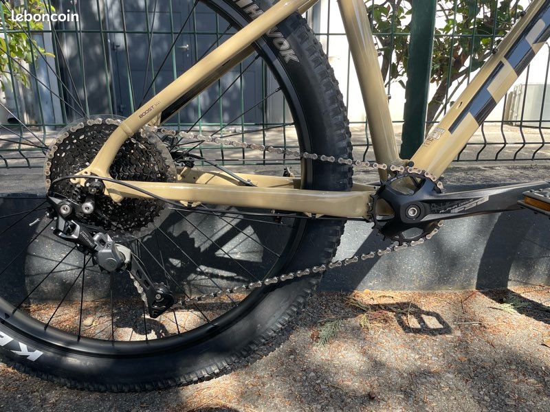 VTT Trek Roscoe 6 – Taille M – Couleur sable / beige – Très bon état – 600 (image 4)