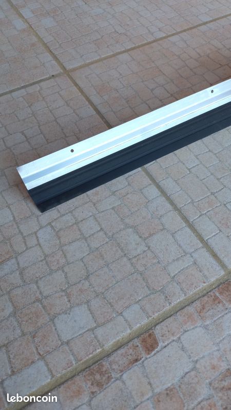Baguette Bas de porte de Garage (image 3)
