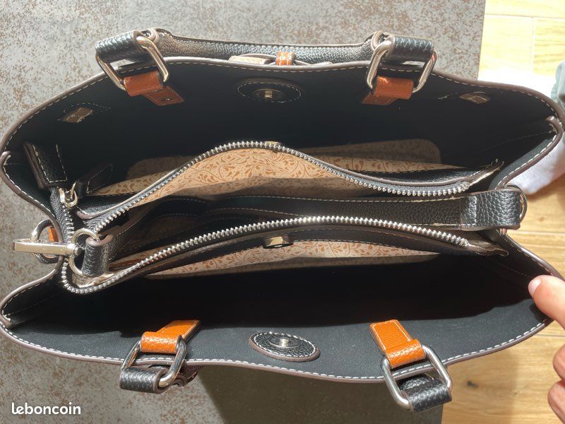 Sac Francinel En Cuir Bordeaux - Occasion, Sac Bandoulière, Authentique Avec Garantie