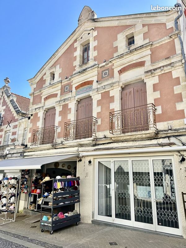 Local commercial 12 pièces 700 m² · à Soulac-sur-Mer · 700 m² · 1 924 000 €