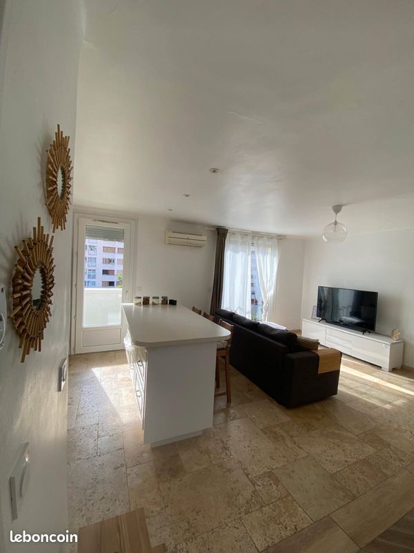 Appartement 4 pièces 67 m² · à Toulon · 67 m² · 18 000 €