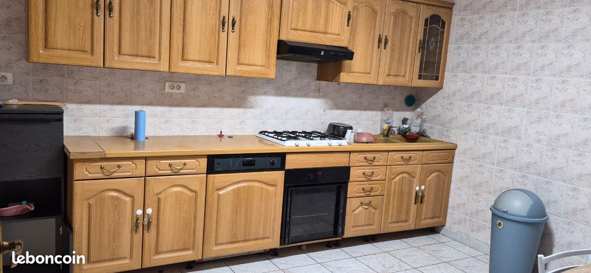 Appartement 4 pièces 100 m² · à Oyonnax · 100 m² · 780 €/mois