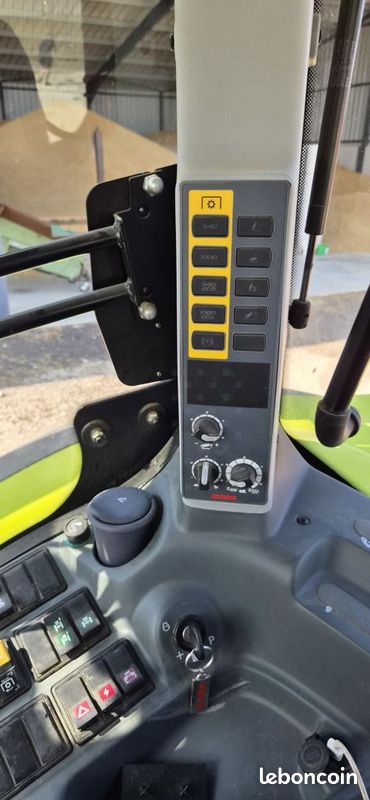 Claas Arion 650 CIS + (image 14)