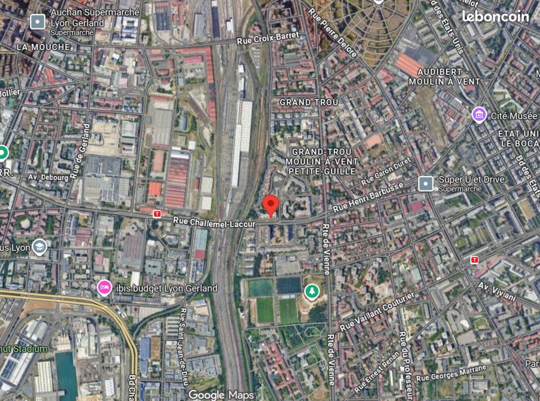 Parking 14 m² · à Lyon · 14 m² · 70 €/mois