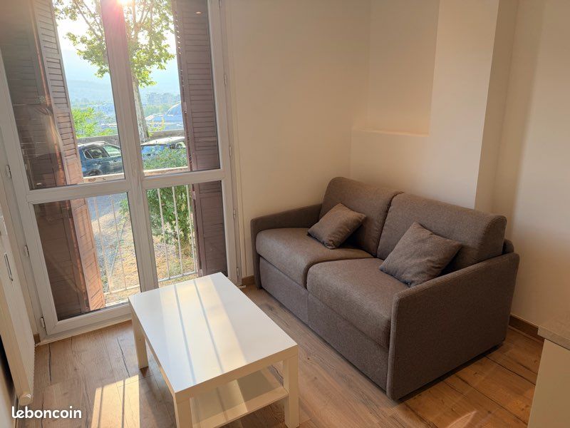 Appartement 1 pièce 14 m² · à Chambéry · 14 m² · 490 €