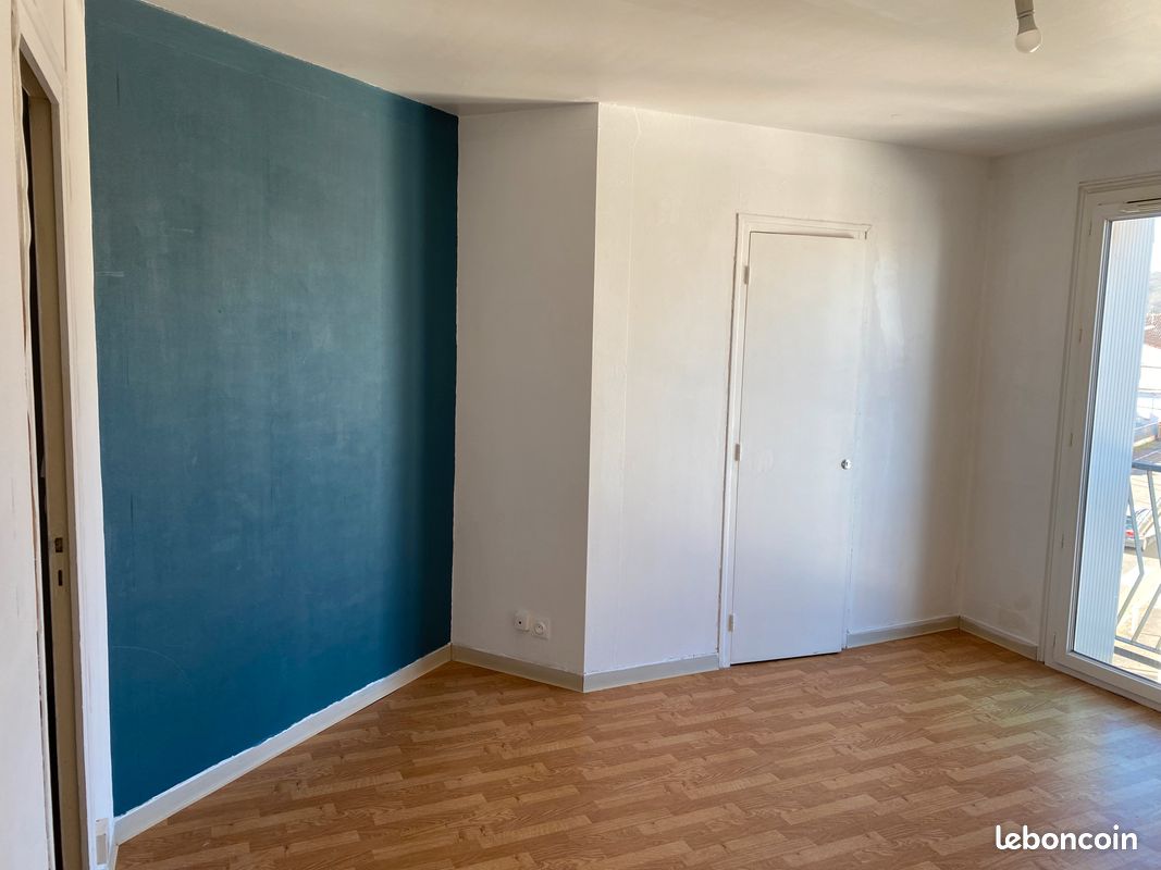 Appartement 1 pièce 30 m² · à Aire-sur-l'Adour · 30 m² · 390 €