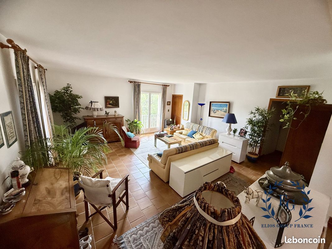 Maison 5 pièces 127 m² · à La Destrousse · 127 m² · 497 000 €
