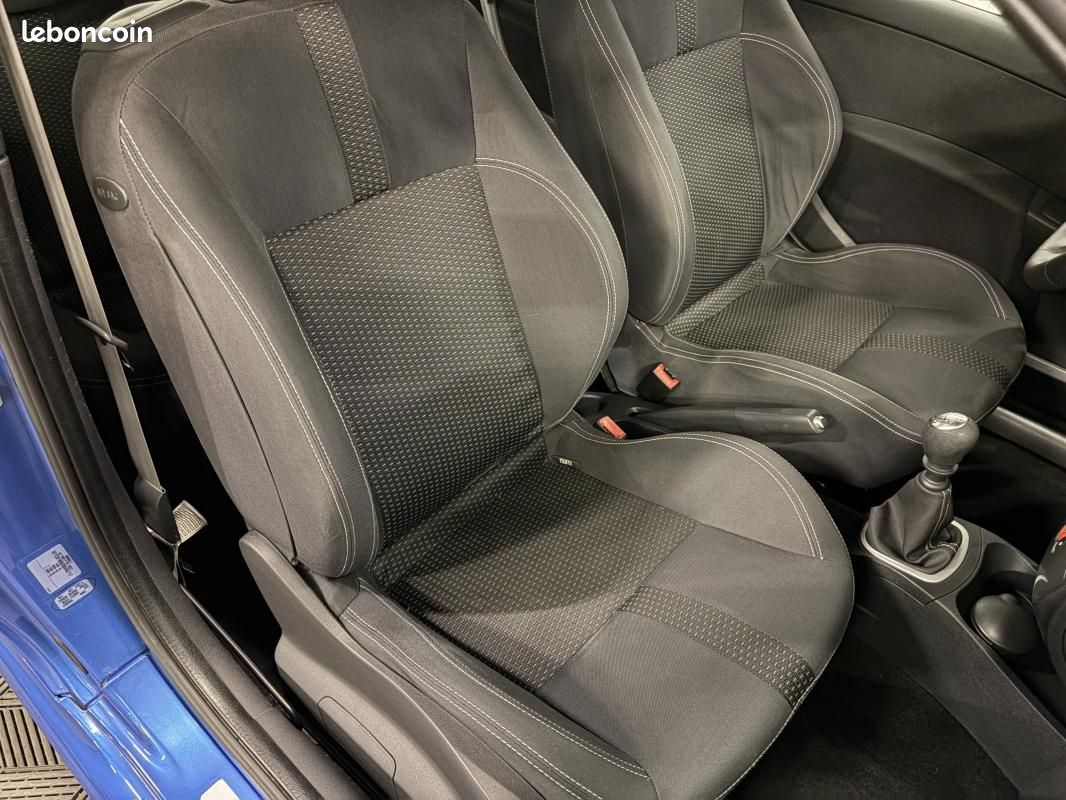 Renault Clio 3 RS BLEUE MONAKO - Très bel état (image 19)
