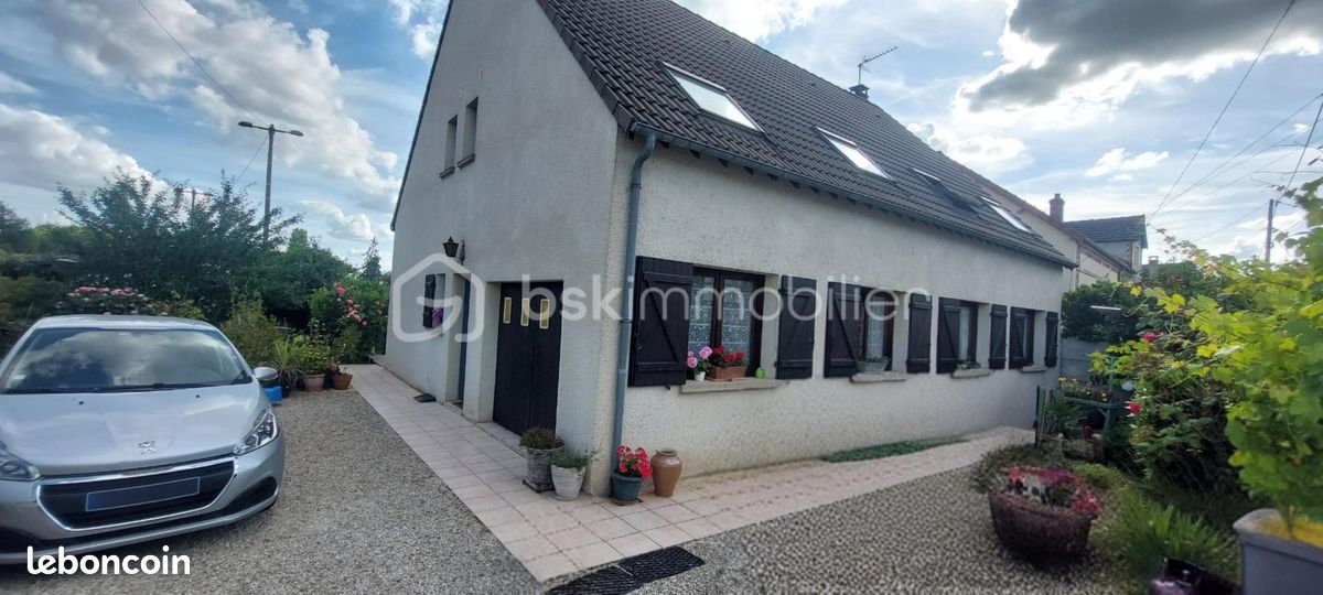 Maison 7 pièces 174 m² · à Sens · 174 m² · 300 000 €