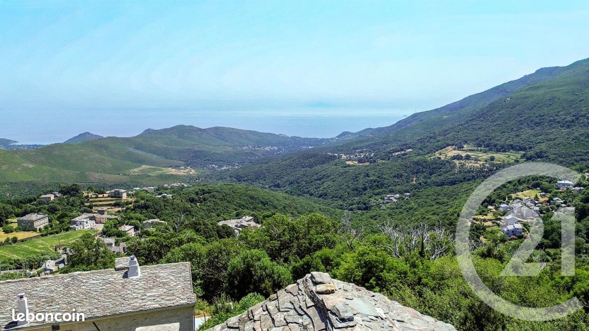 Maison 10 pièces 528 m² · à Sisco · 528 m² · 220 000 €