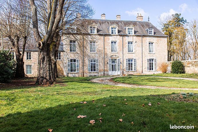 Château 15 pièces 388 m²
