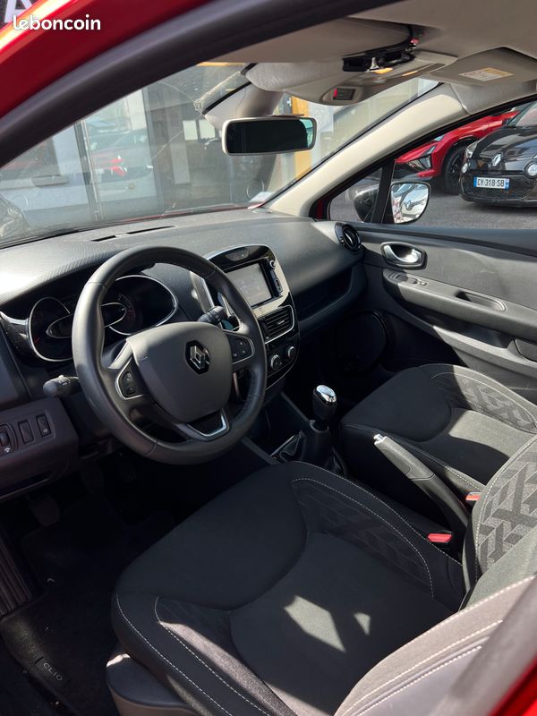 Renault Clio Limited TCE 90 (image 9)
