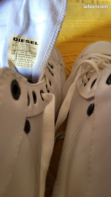 Paire de Diesel cuir blanc et toile blanc cassé taille 46 dans sa boîte, état neuf (image 4)