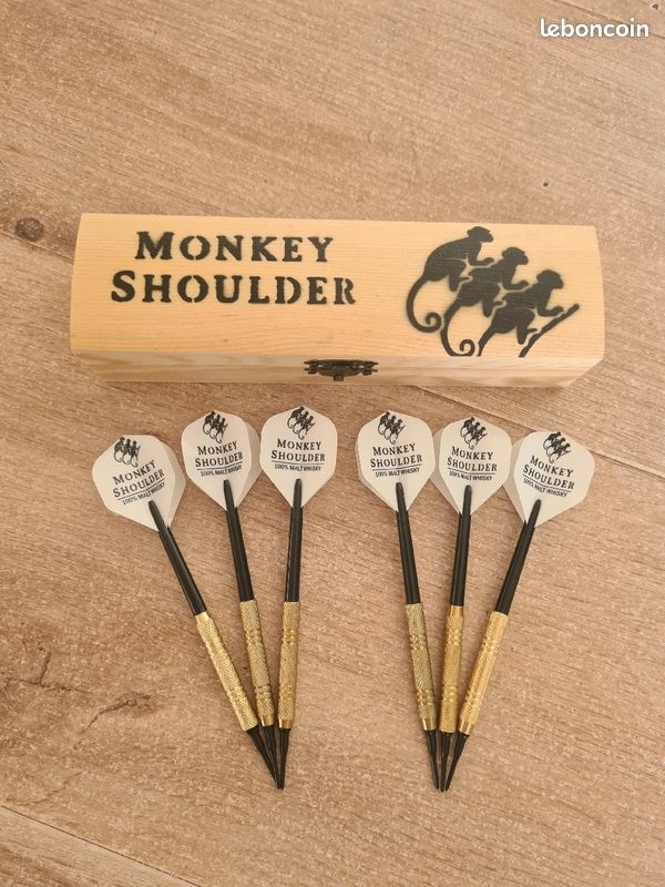 Lot De 15 Badges émaillés Anciens – Fléchettes – Épingles à Revers – Sport