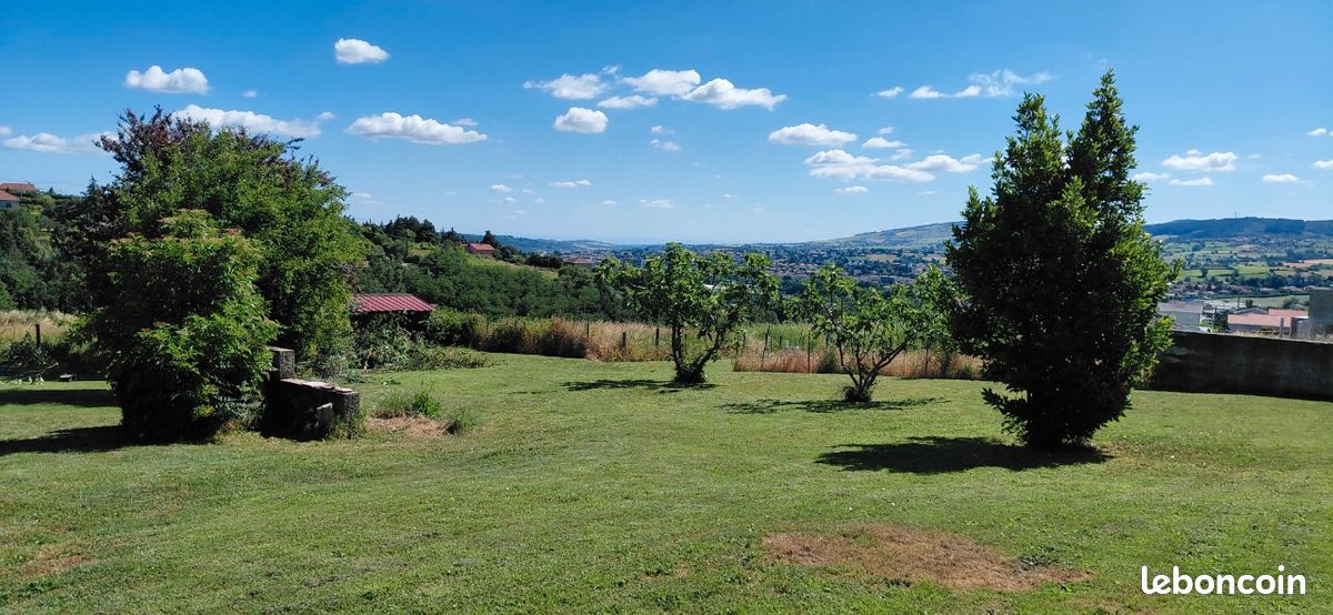 1 parcelle de terrain constructible · à L'Horme · 106 000 €