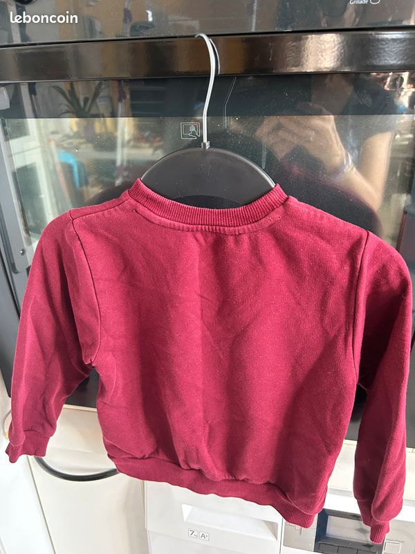 Sweat bordeau H & M 3/4 ans 104 cm (image 2)