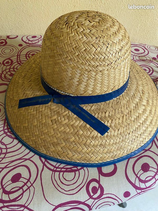 Chapeau (image 2)
