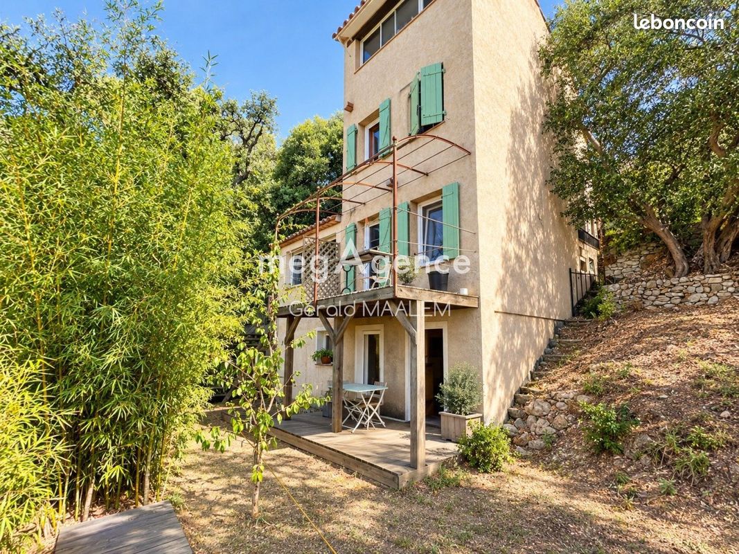 Maison 7 pièces 140 m² · à Grimaud · 140 m² · 598 000 €