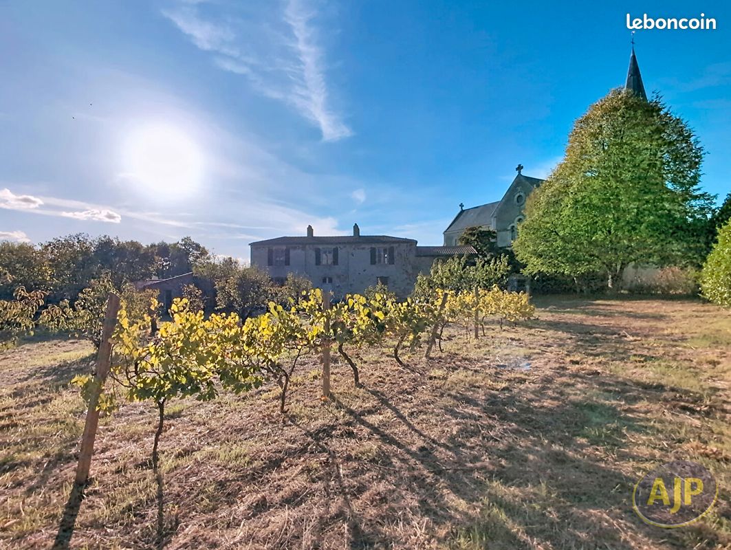 Maison 8 pièces 220 m² · à Montréverd · 220 m² · 212 200 €