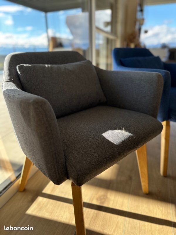 Chaises tissus bleues et grises (image 5)