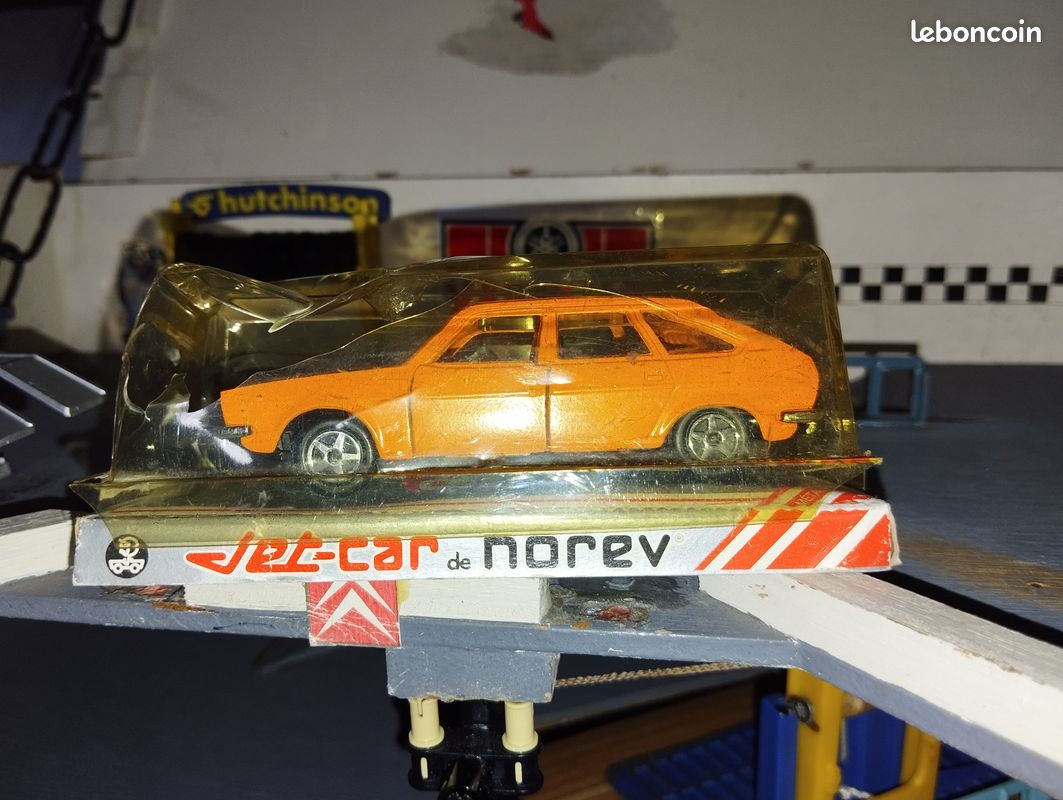 Jouet Ancien Norev Jet Car – Renault 30 TS – Échelle 1/43 – France