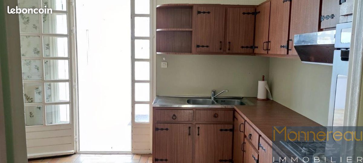 Maison 5 pièces 162 m² - Jonzac 17500 (image principale 3)