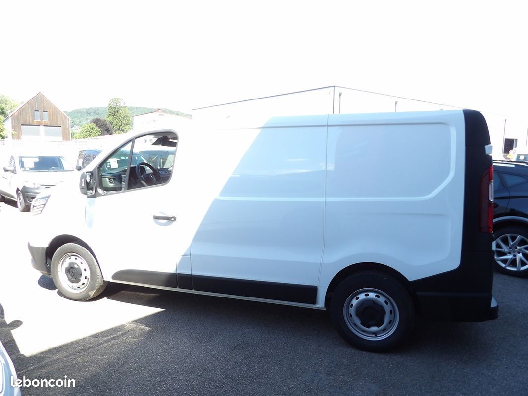 Renault TRAFIC III FG L1H1 2T8 2.0 BLUE DCI 130CH GRAND CONFORT E6E (image 12)