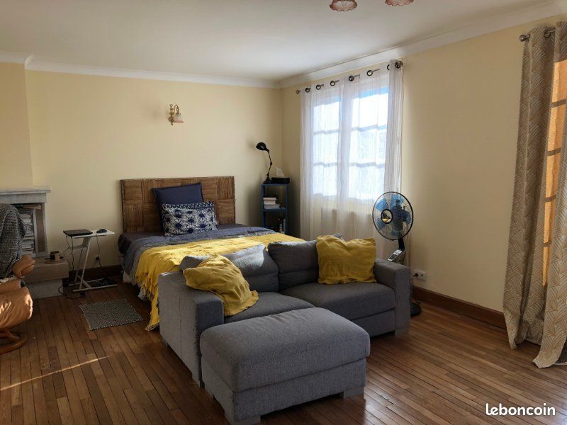 Maison 7 pièces 185 m² - Civray 86400 (image principale 4)