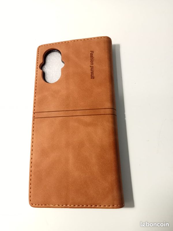 GRATUIT - Housse magnétique pour Oppo A96 5G - reno7lite - reno8lite 🌟 Protégez votre précieux Oppo A96 5G, Reno7 Lite, et Reno8 Lite avec élégance 🌟 (image 2)