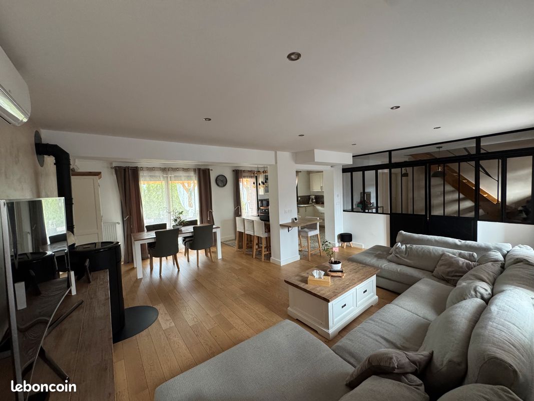 Maison 5 pièces 130 m² · à Genech · 130 m² · 460 000 €