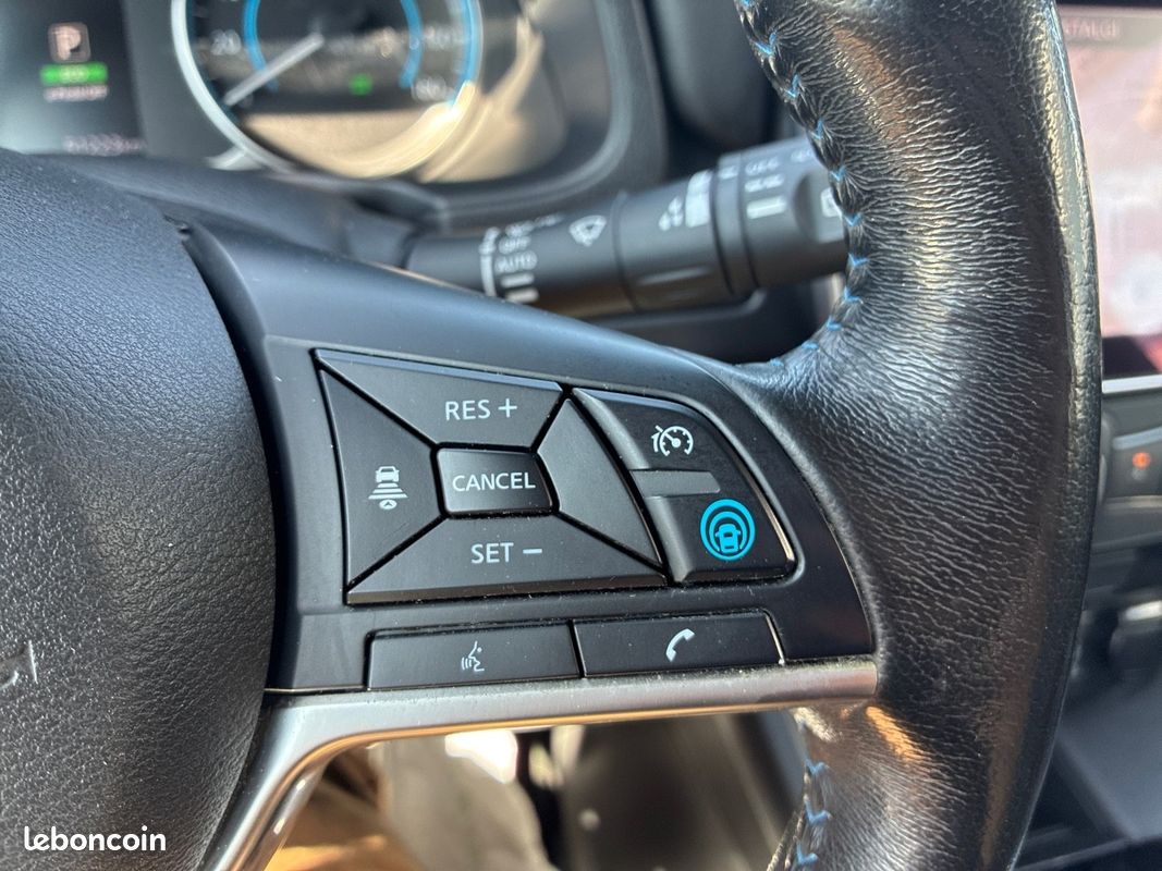 NISSAN Leaf Electrique 40kWh Tekna (image 30)